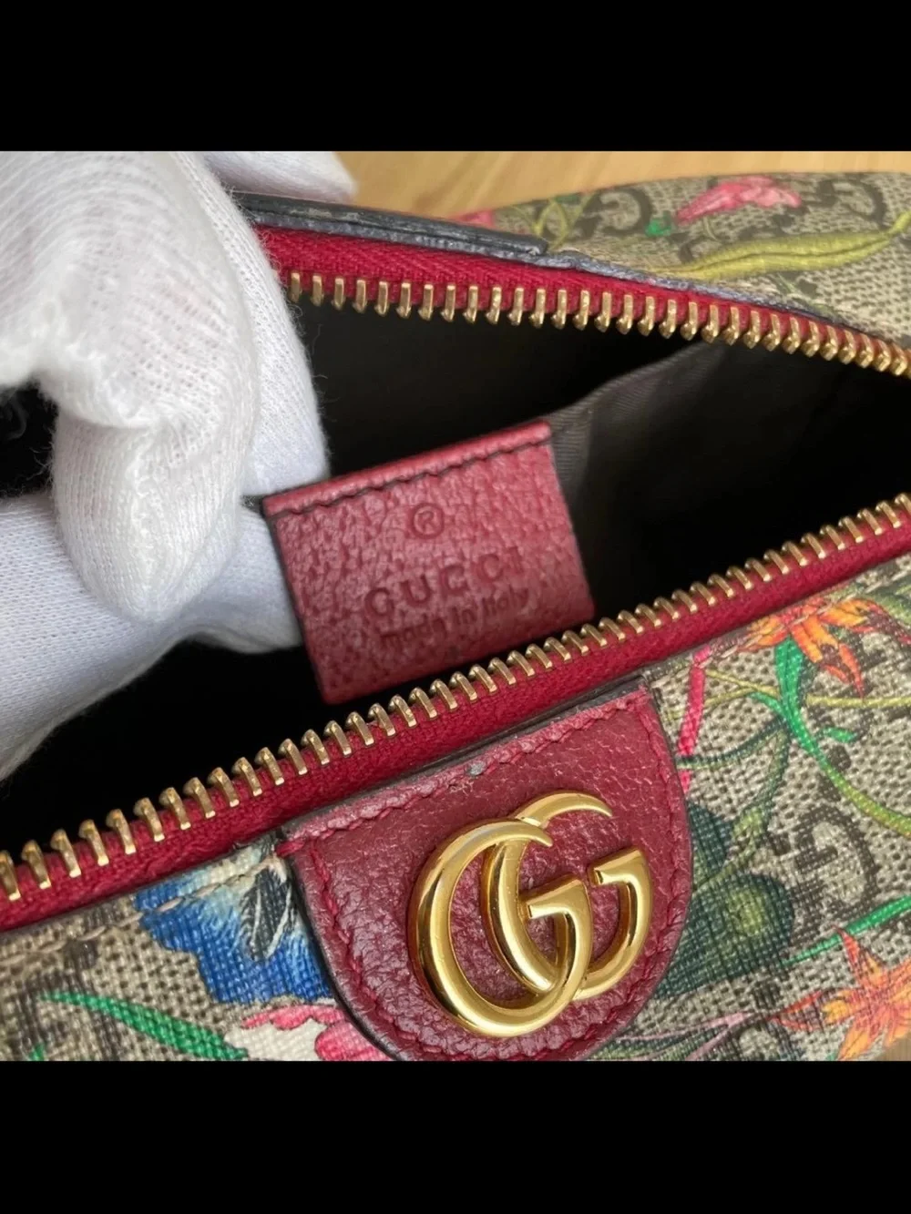 Gucci Floral GG Supreme Cosmetic Pouch - Brown with Multicolor Blooms